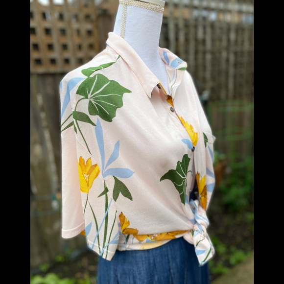 Urban outfitters pink rose soft Hawaiian shirt L perfect summer shirt NWT - Picture 2 of 9